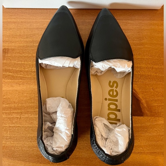 Hush Puppies Hazel Pointe | Black Leather | Flats Size 6 Wide - Picture 7 of 8